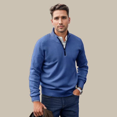 Moderner hochwertiger Herrenpullover mit Reißverschluss und hohem Kragen