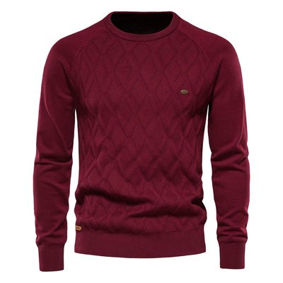 Klassischer Herrenstrickpullover mit Zopfmuster und Rundhalsausschnitt